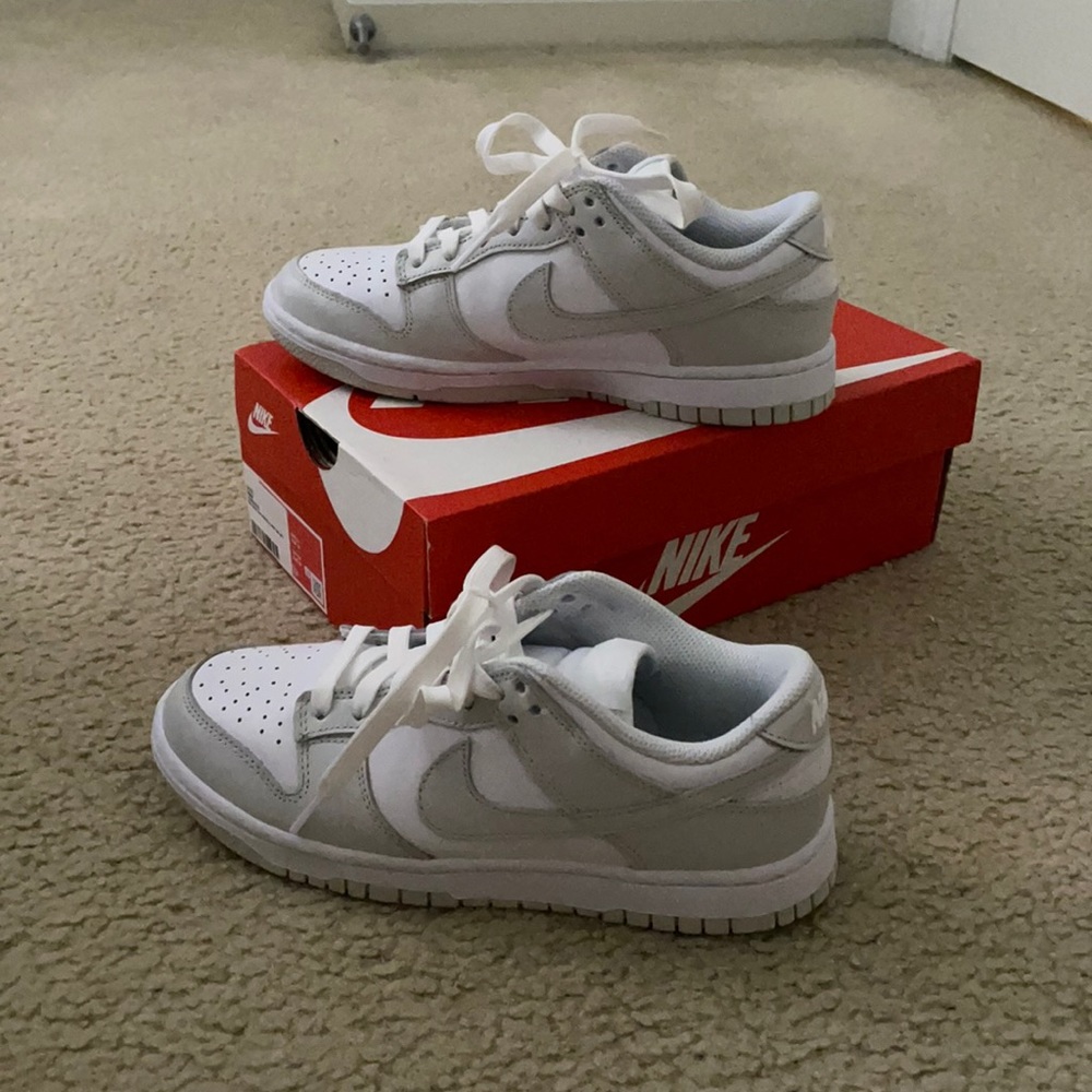 Nike dunks low photon dust